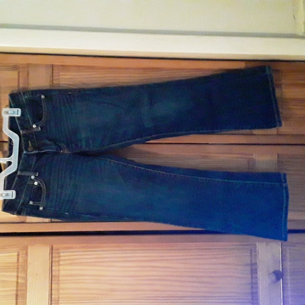 American Eagle Favorite Boyfriend cut size 6